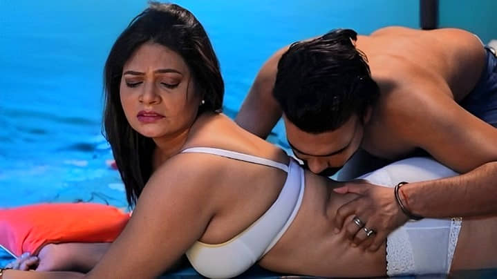 Group Party E01E05 2024 Hindi Hot Web Series – LookEntertainment